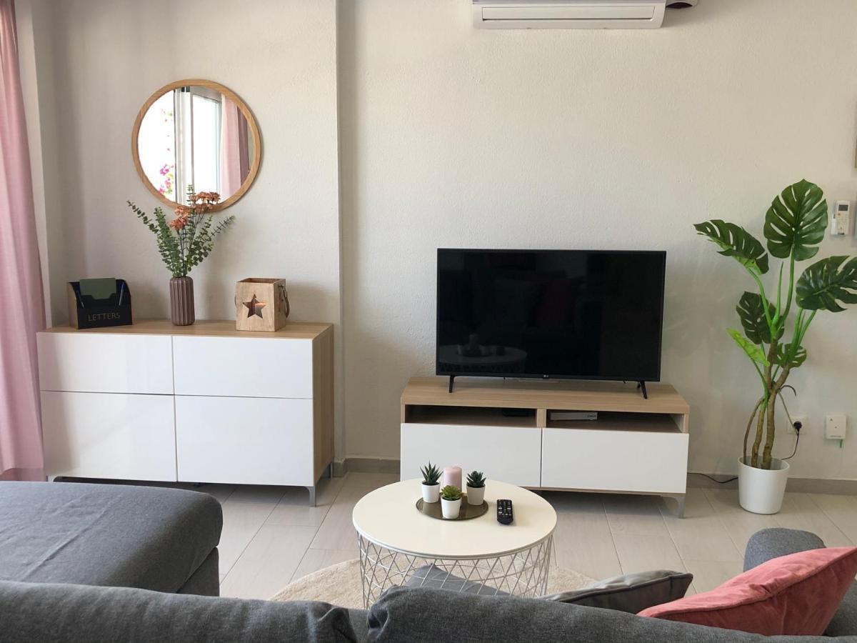 Victoria Luxury Beachfront Apartment In Benalmadena Costa Экстерьер фото