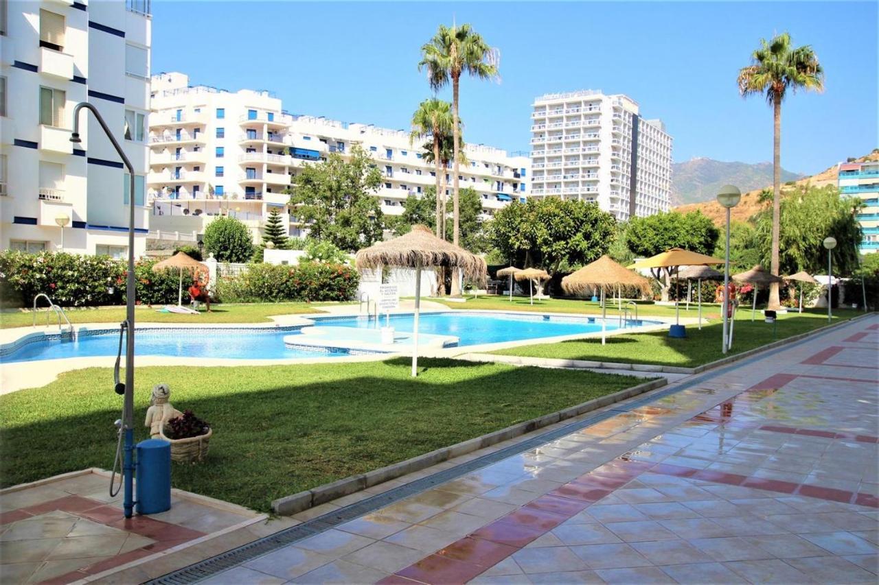 Victoria Luxury Beachfront Apartment In Benalmadena Costa Экстерьер фото