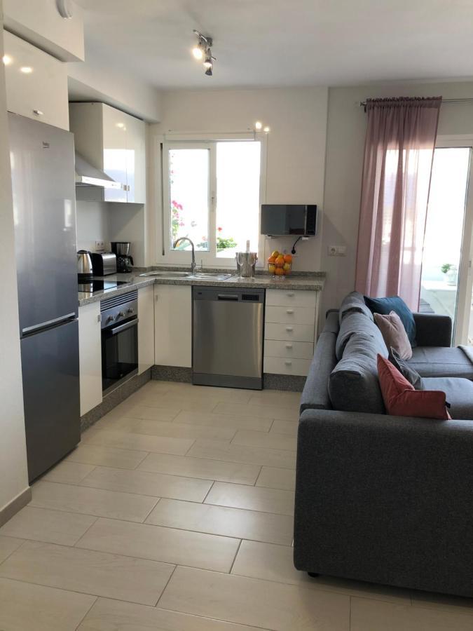 Victoria Luxury Beachfront Apartment In Benalmadena Costa Экстерьер фото