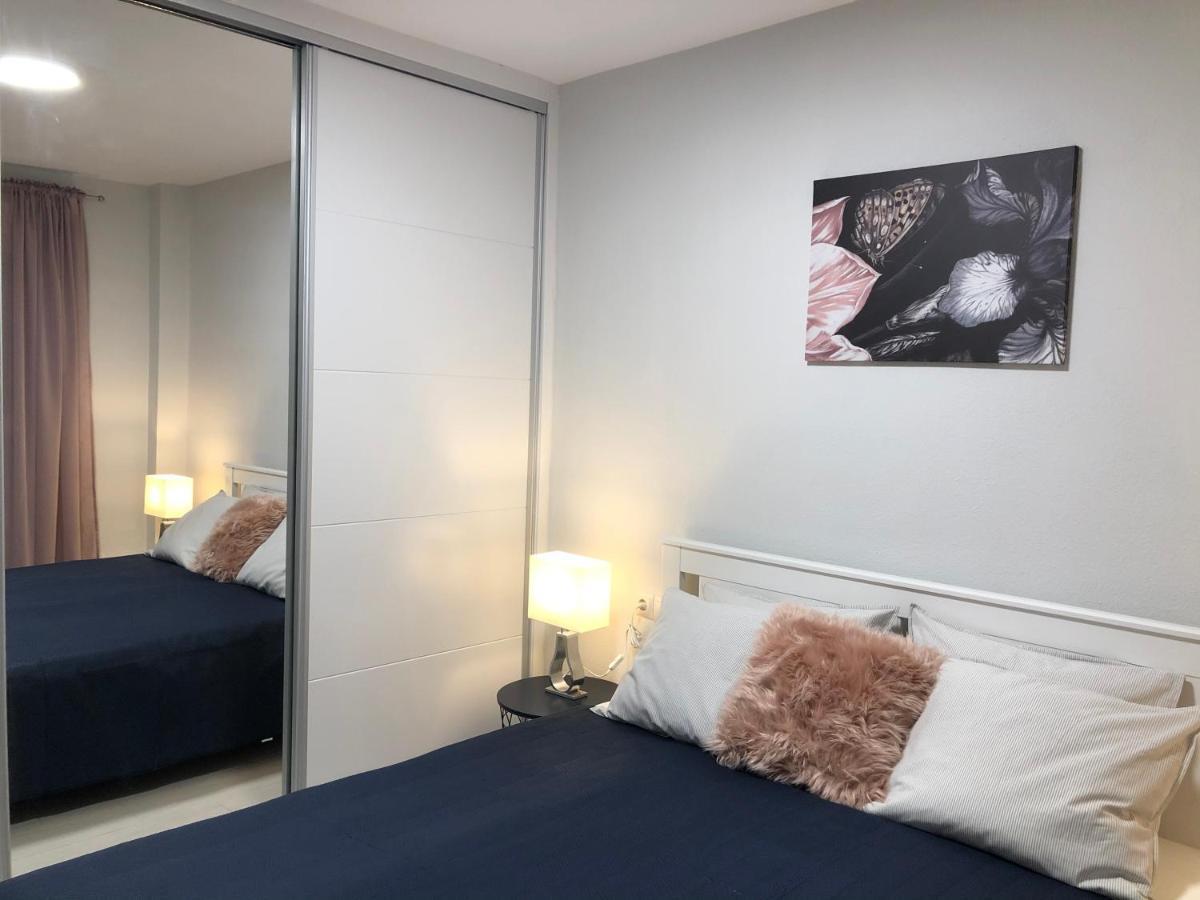 Victoria Luxury Beachfront Apartment In Benalmadena Costa Экстерьер фото