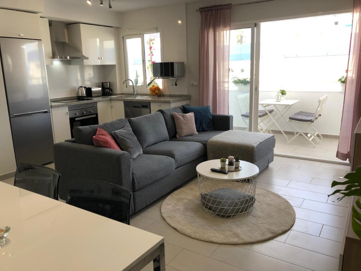 Victoria Luxury Beachfront Apartment In Benalmadena Costa Экстерьер фото