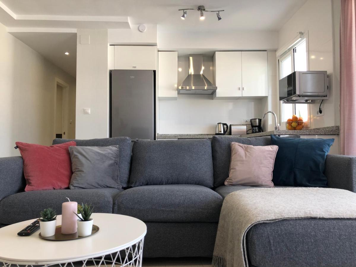 Victoria Luxury Beachfront Apartment In Benalmadena Costa Экстерьер фото