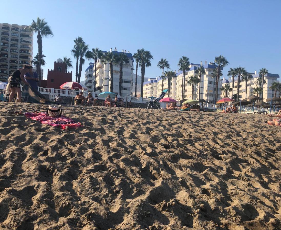 Victoria Luxury Beachfront Apartment In Benalmadena Costa Экстерьер фото